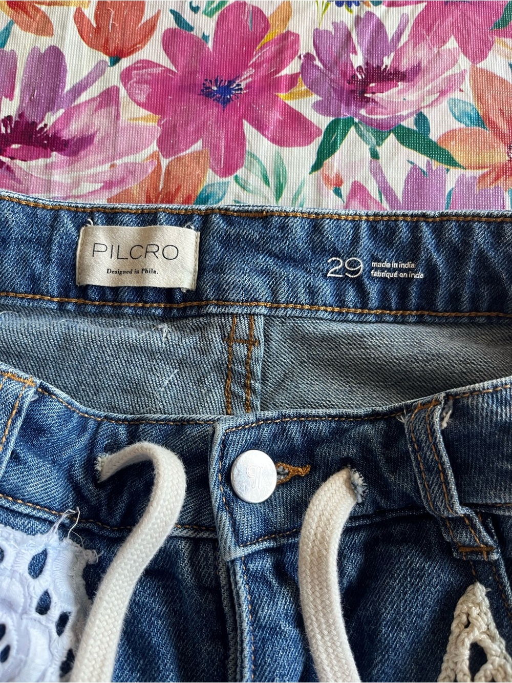 Anthropologie Pilcro Crafted Classic Denim Bermuda Shorts - Picture 5 of 10